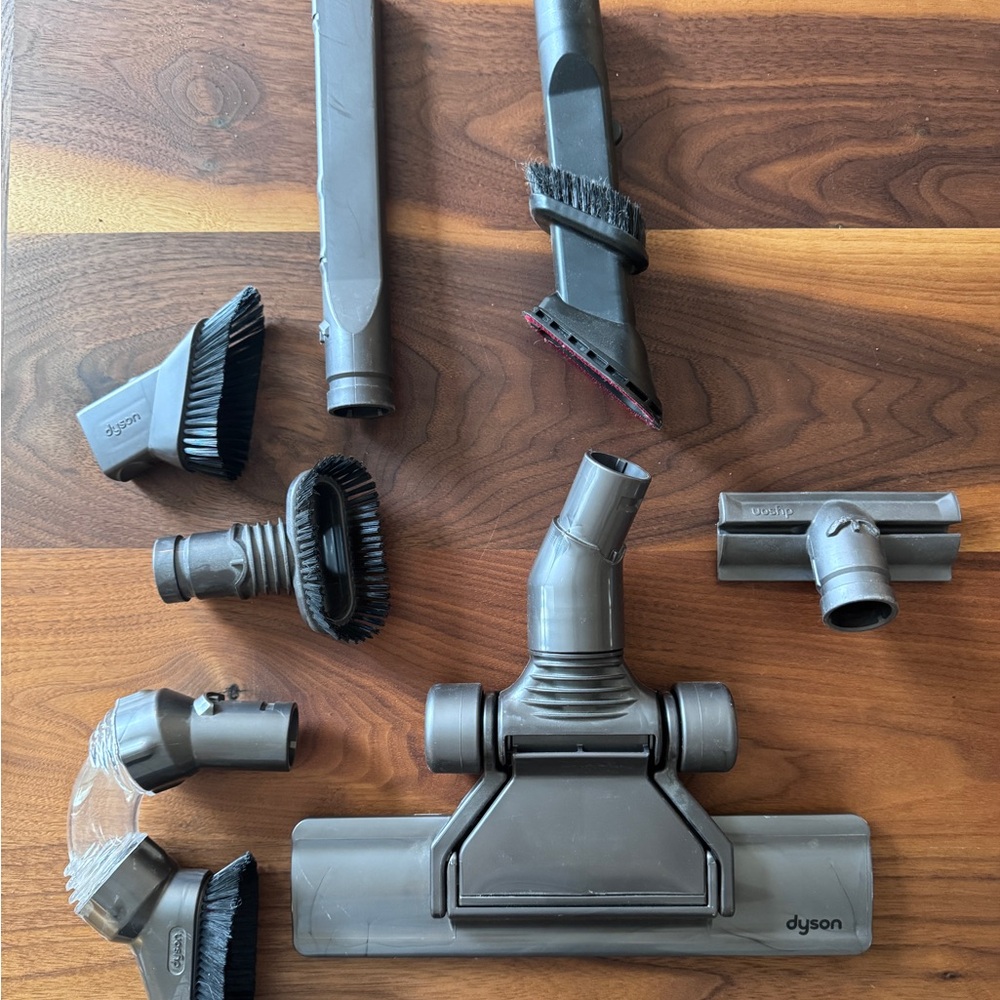 Dyson Gray Vacuum Tool Kit